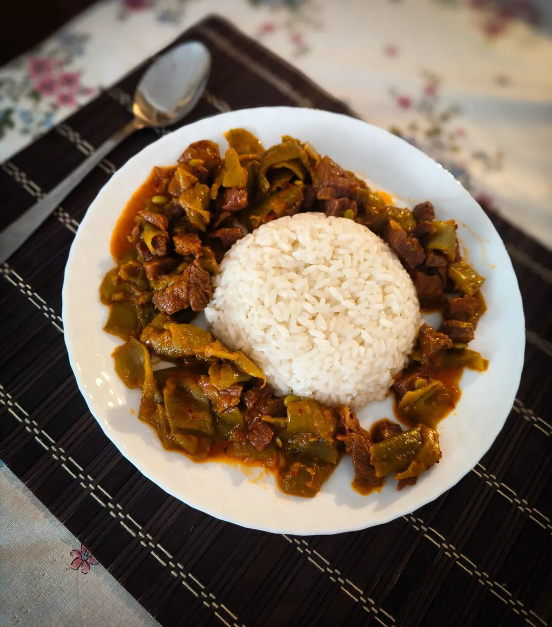 Ragoût de bœuf méditerranéen