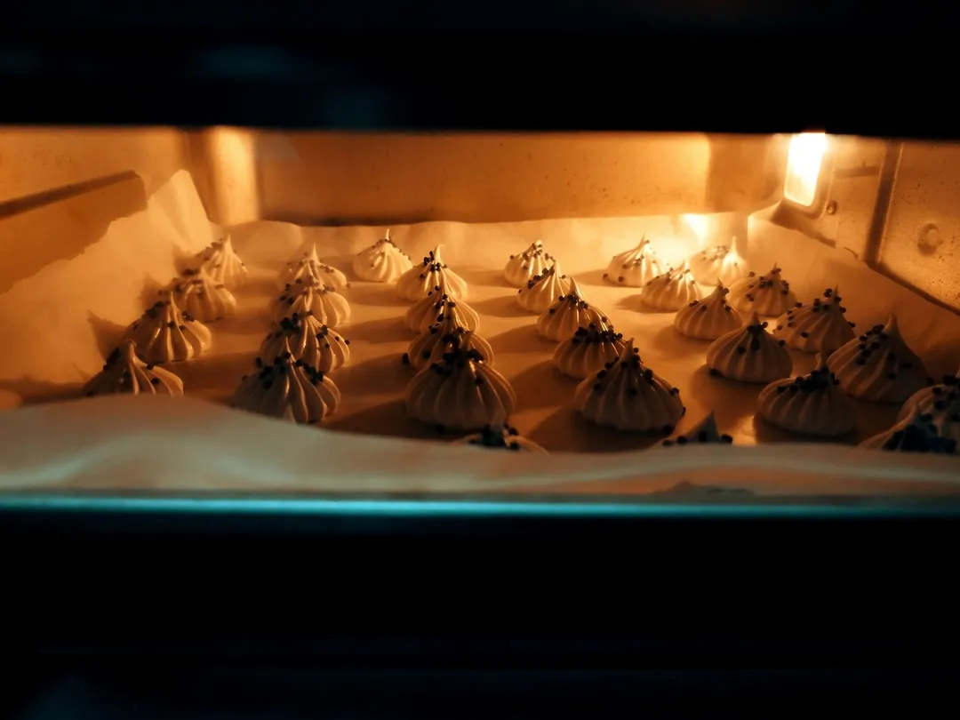 Meringues aux pépites de chocolat