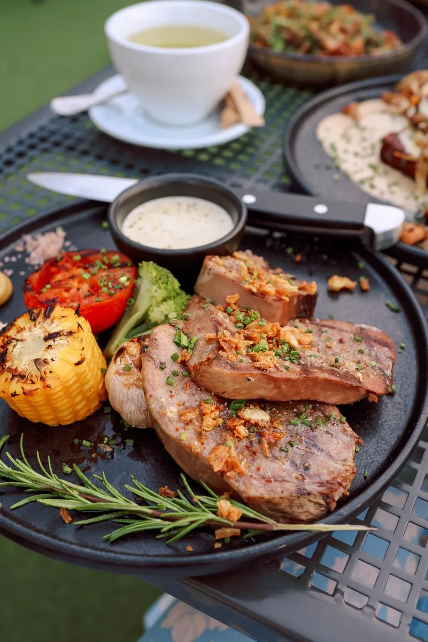 Steak Au Poirve